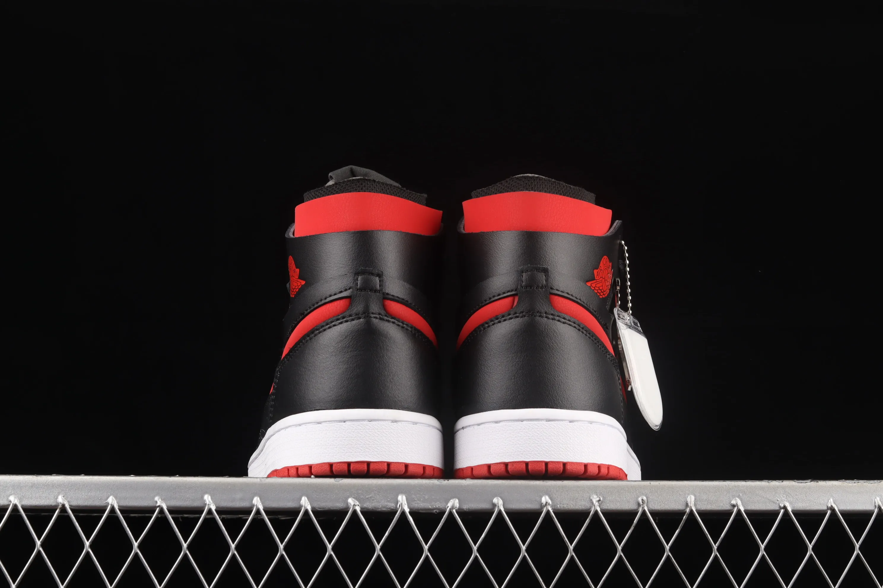 All categories Air Jordan Jordan series basketball shoes Air Jordan 1 High Air Jordan 1 Zoom CMFT AJ Joe 1 black and red color CT0979-006